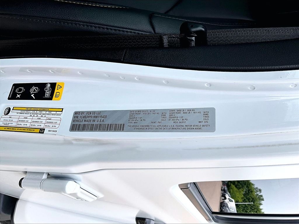 Used 2024 White Jeep Sahara 4xe image 32