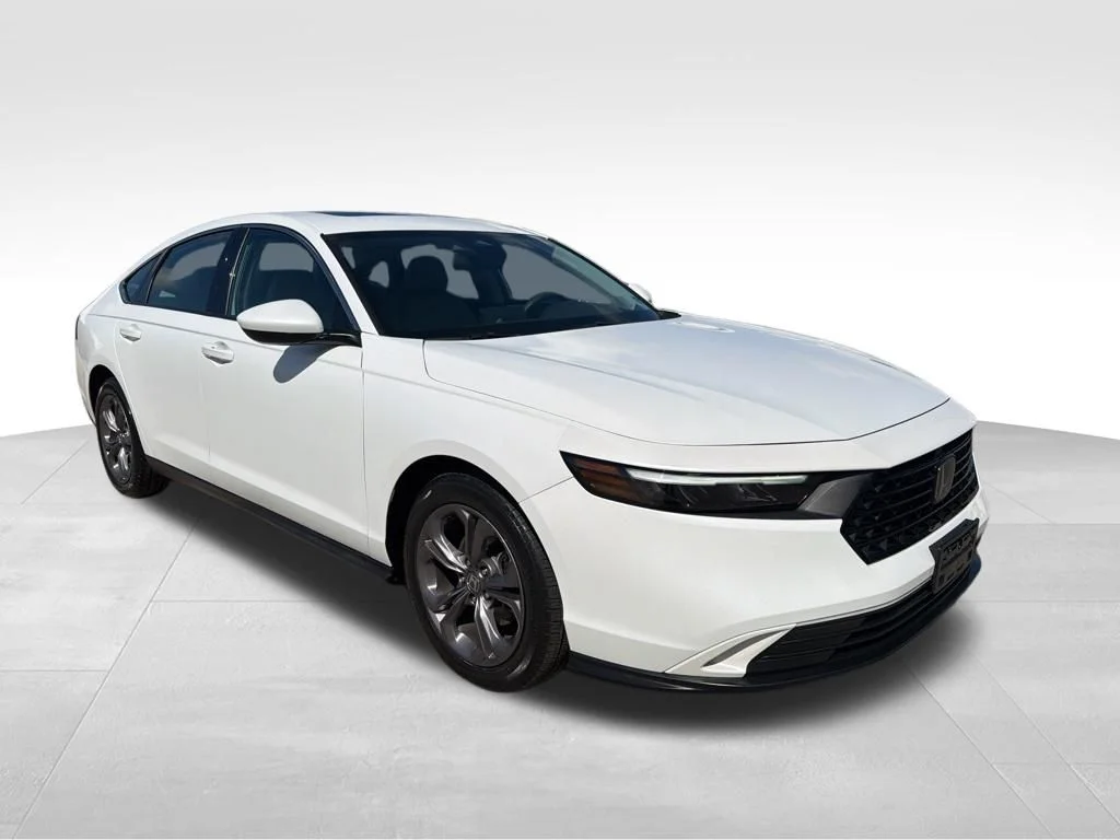 Used 2024 White Honda EX image 8