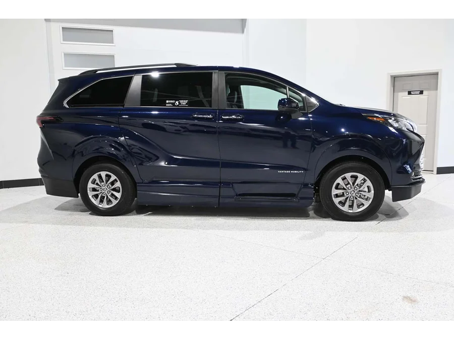 New 2026 BLUE Toyota XLE+ AWD Mobility Handicap Van image 5