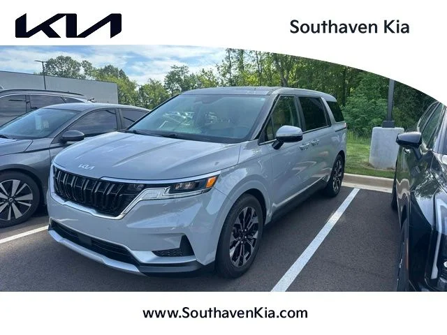 2024 Kia Sedona EX's photo
