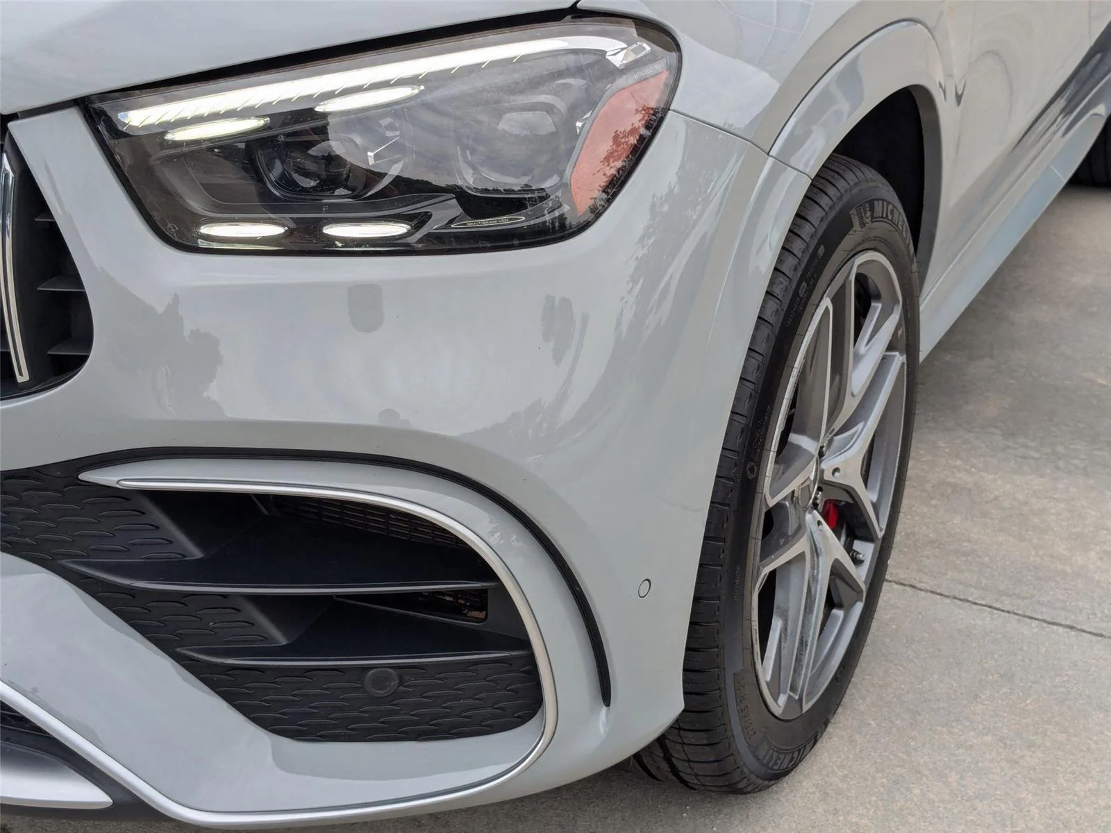 Used 2024 MANUFAKTUR Alpine Grey Mercedes-Benz AMG® GLE 63 S image 9