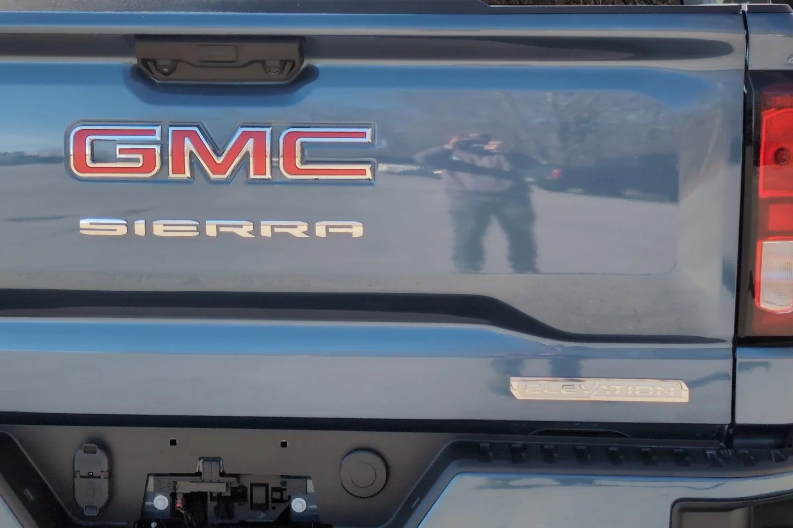 New 2026 Downpour Metallic GMC Elevation image 27