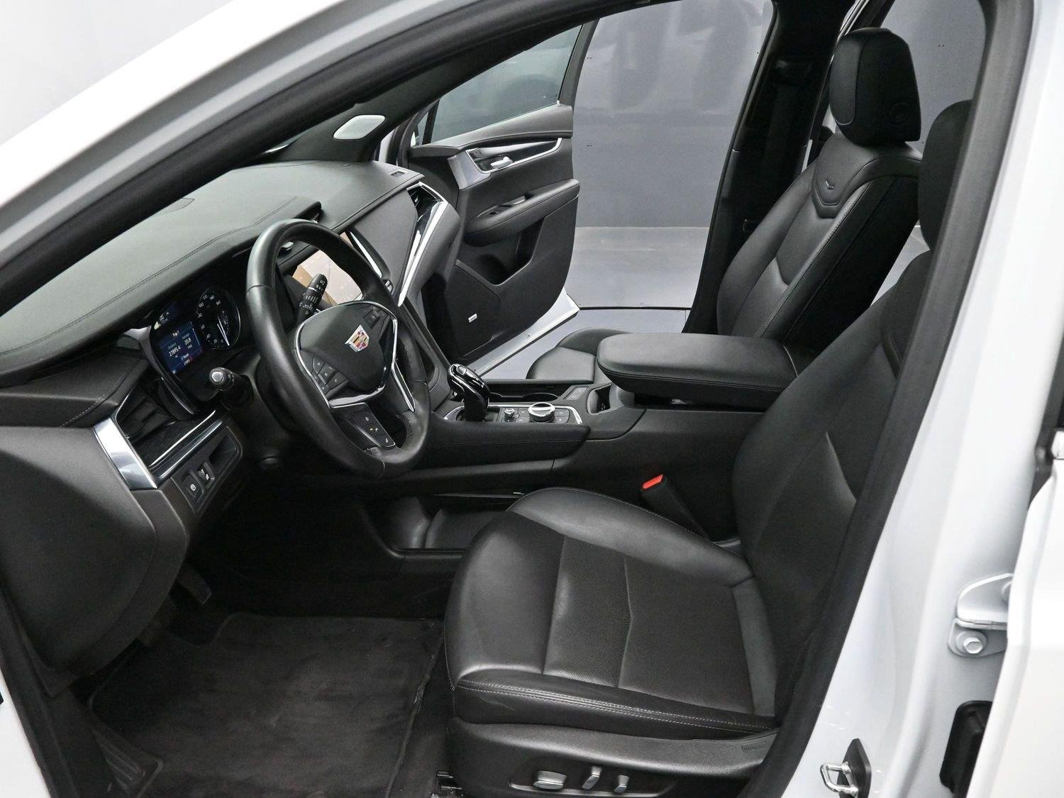 Used 2023 CRYSTAL WHITE TRICOAT Cadillac FWD Premium Luxury image 11