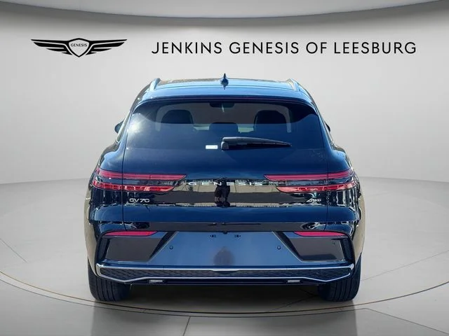 Used 2026 Black Genesis 2.5T Advanced image 5