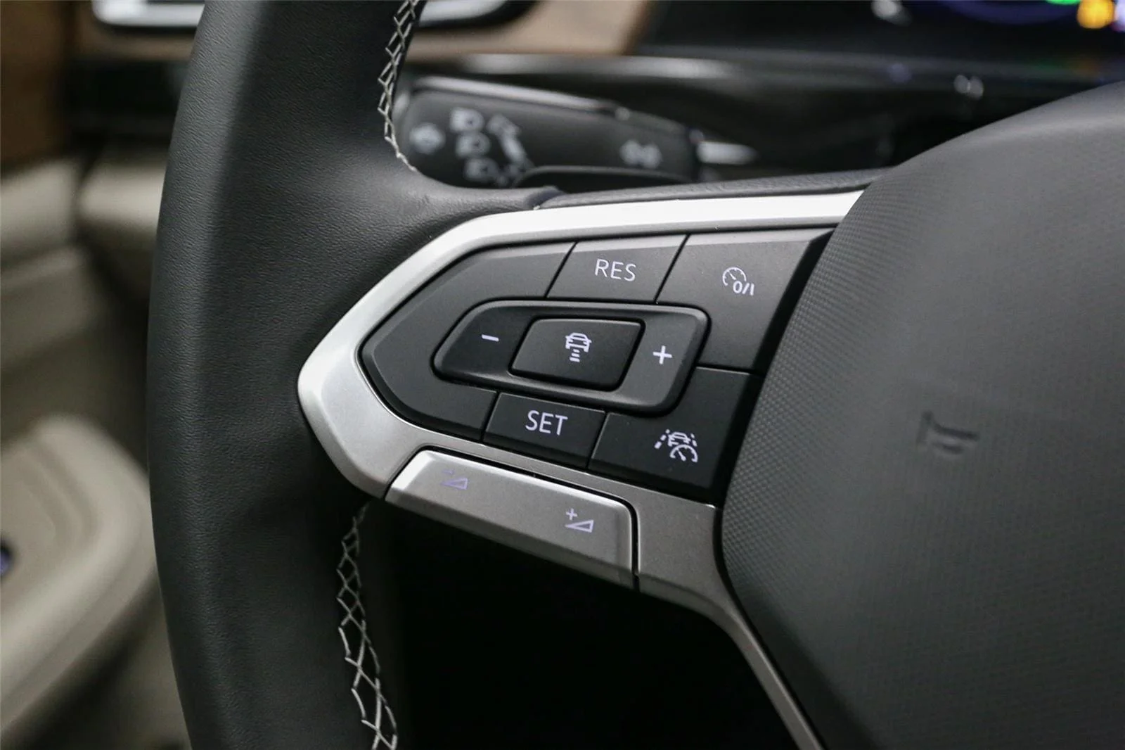 2026 Volkswagen Atlas SE w/Tech - Photo 21