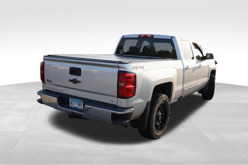 Used 2015 Silver Ice Metallic Chevrolet LT image 3