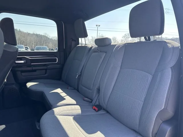 2024 RAM Ram 3500 Pickup Big Horn - Photo 25