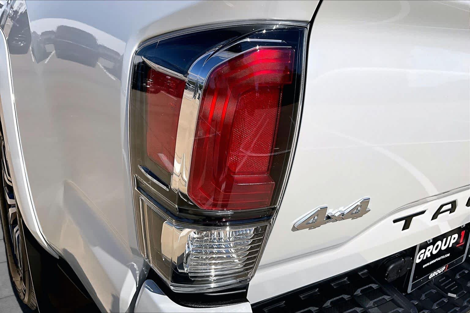 Used 2023 Wind Chill Pearl Toyota Limited image 29