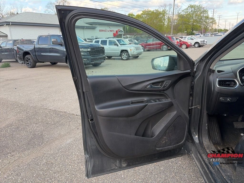Used 2018 Gray Chevrolet LT image 14