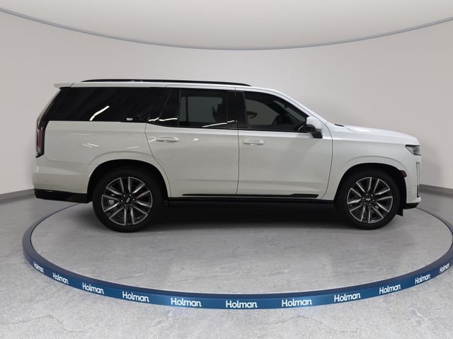 Used 2021 White Cadillac Sport image 5