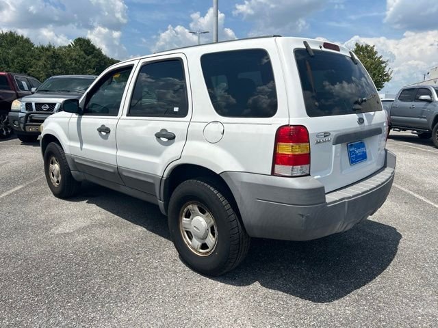 Used 2007 White Ford XLS image 7