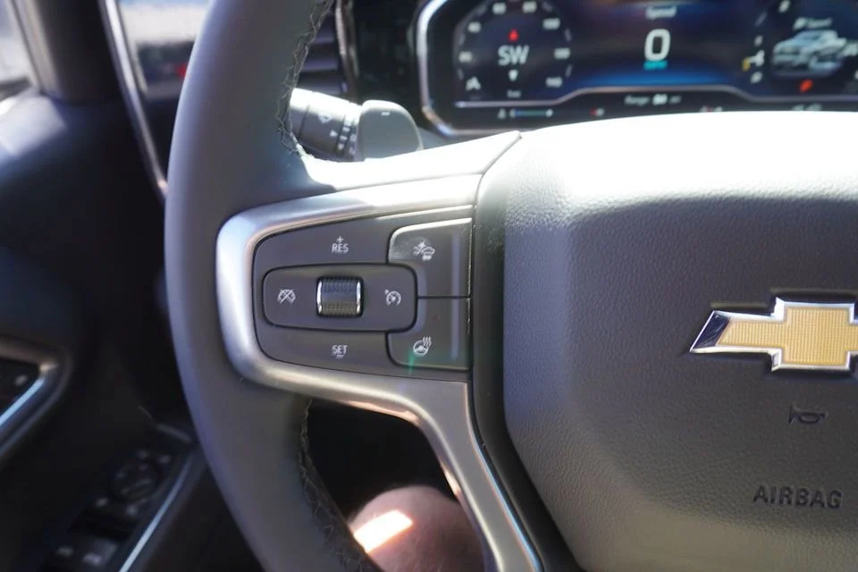 2025 Chevrolet Silverado 1500 LTZ - Photo 17