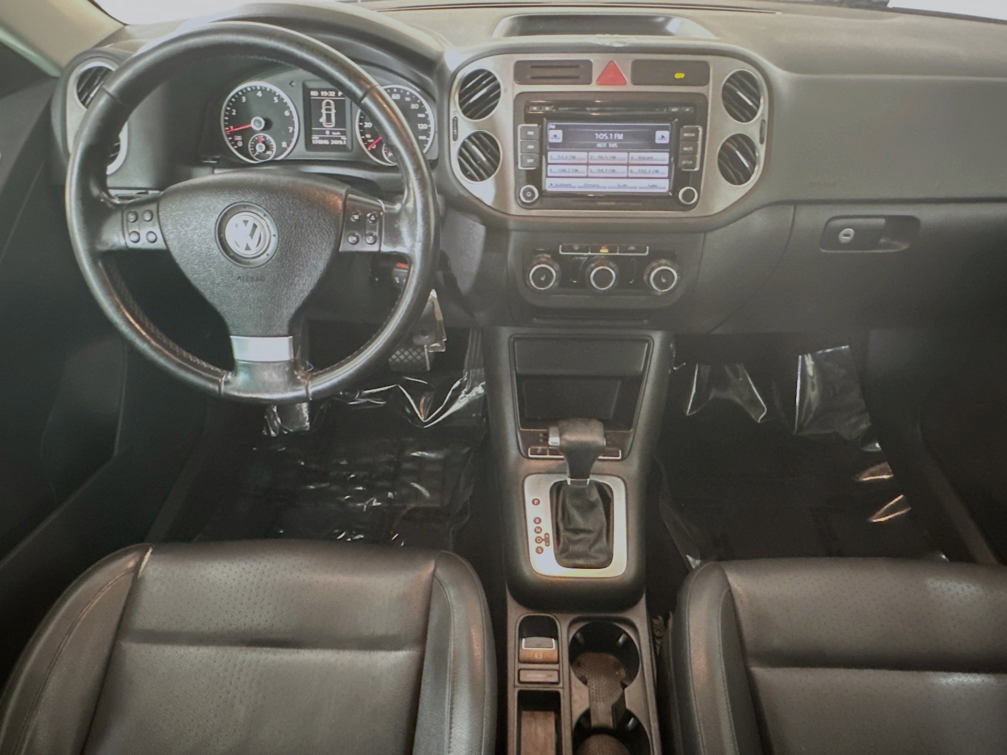 Used 2010 Brown Volkswagen S image 25