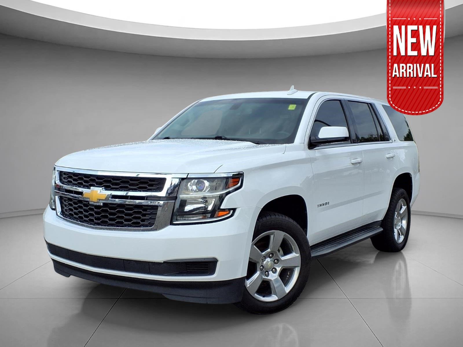 Used 2016 Summit White Chevrolet LS image 1