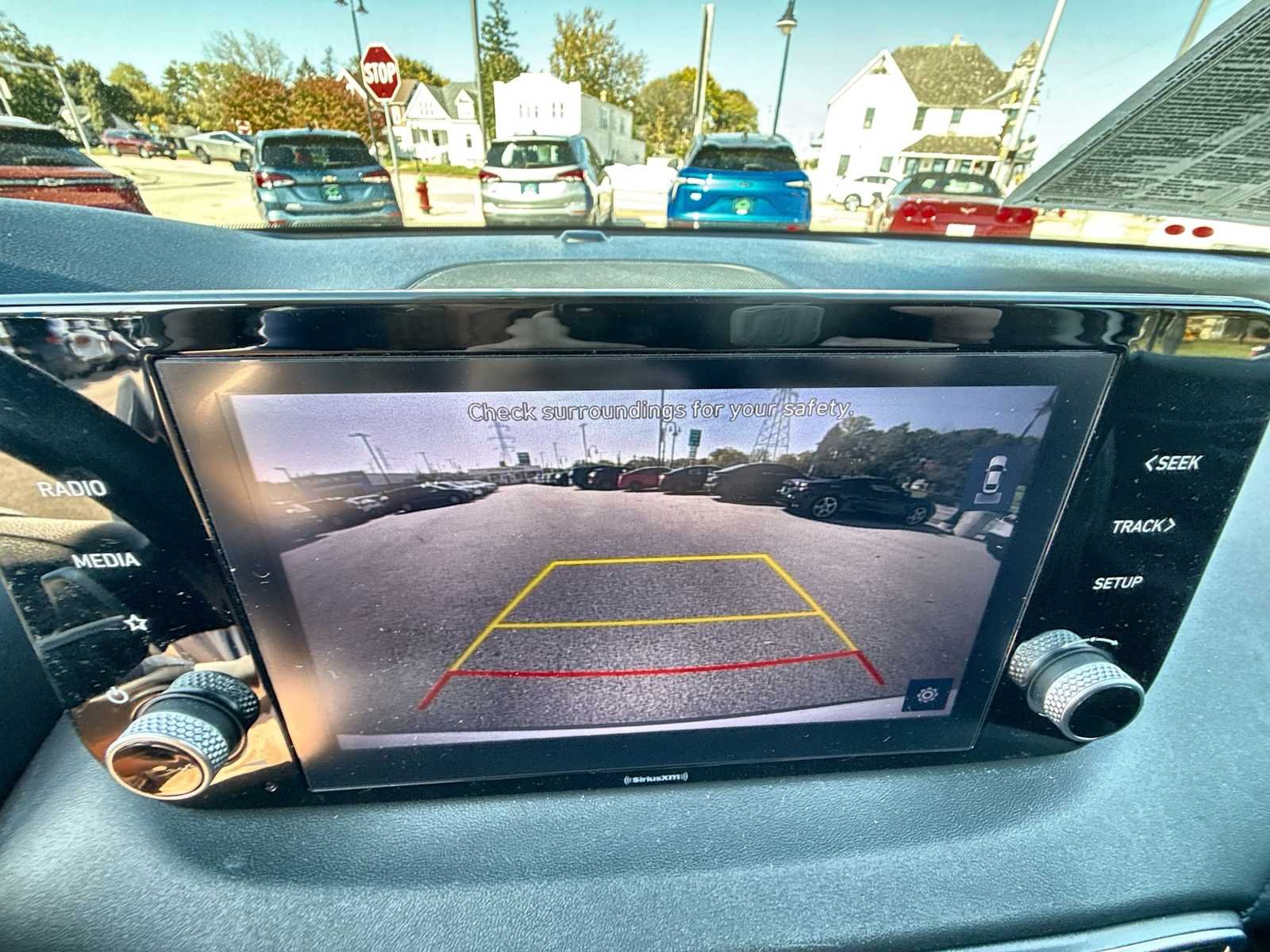 Used 2022 White Hyundai SEL image 14