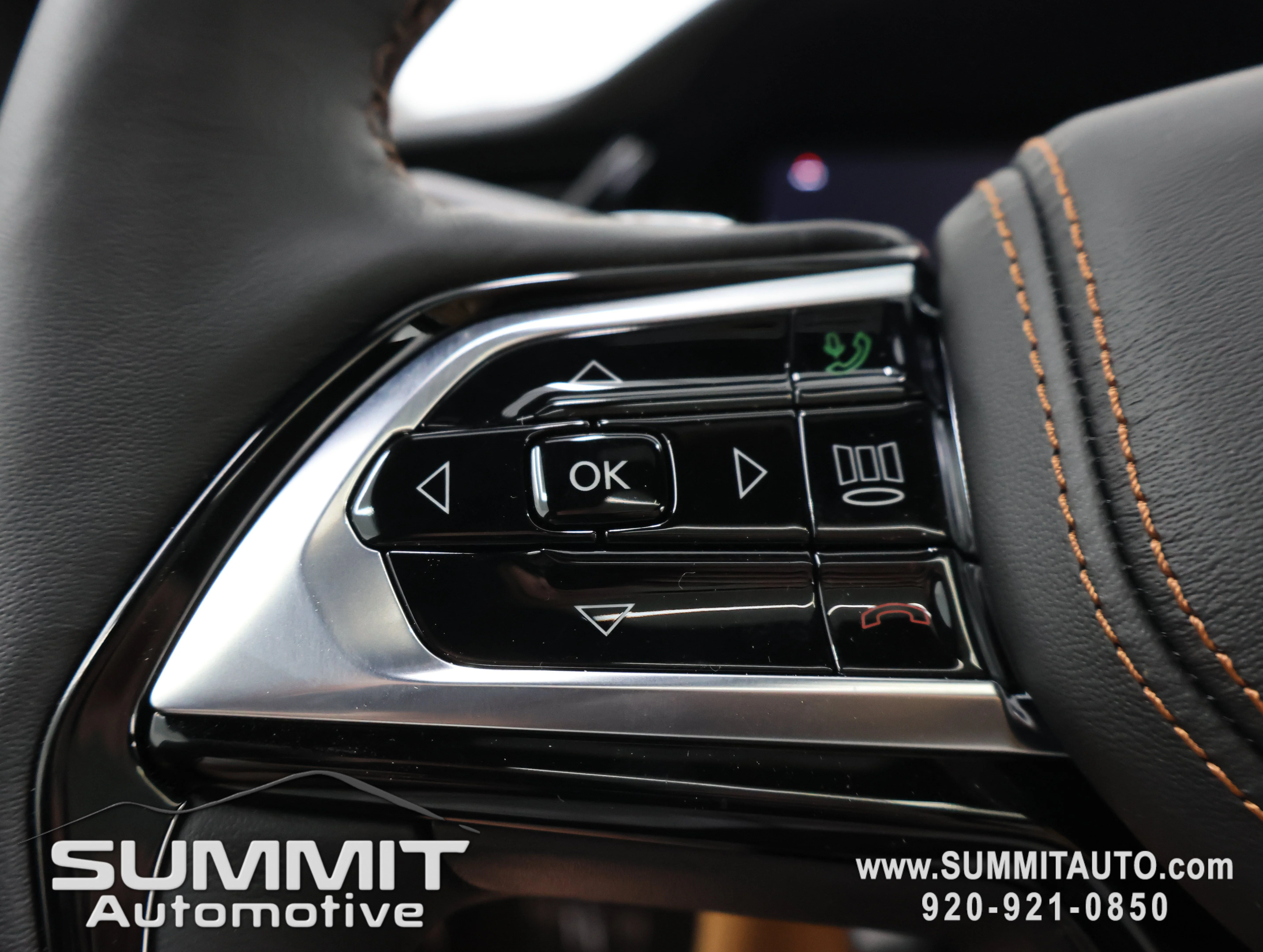 New 2026 Diamond Black Crystal Pearl-Coat Exterior Paint Jeep Summit image 16