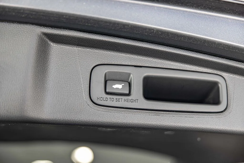 Used 2025 Gray Honda EX-L image 17
