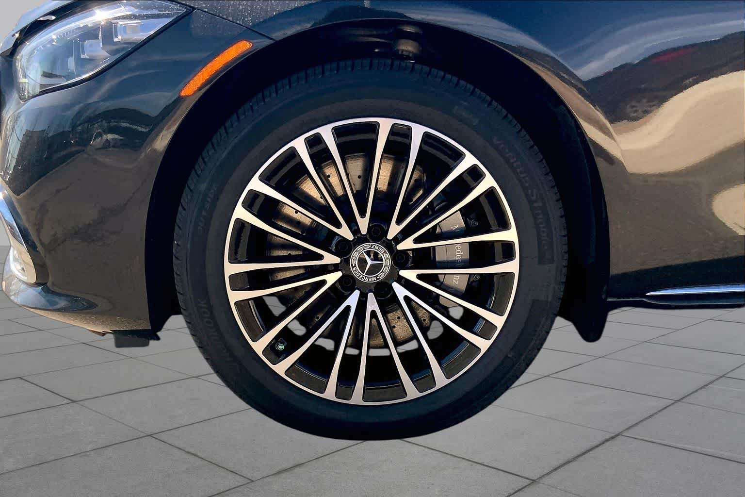 Used 2024 Graphite Grey Metallic Mercedes-Benz S 580 image 20