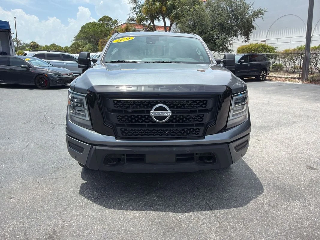 Used 2023 Gray Nissan Crew Cab SV 4x2 image 8