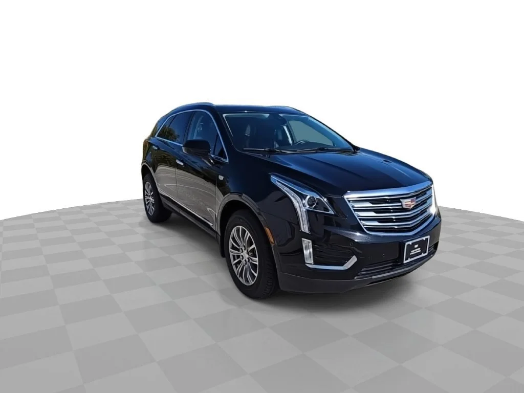Used 2017 STELLAR BLACK METALLIC Cadillac Luxury AWD image 2