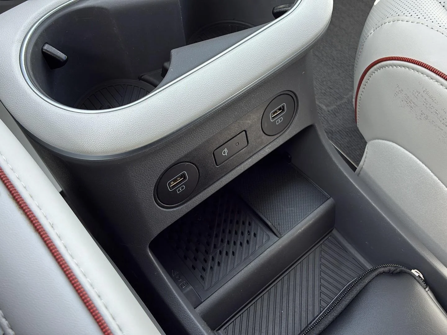 Used 2023 Shooting Star (Matte Gray) Hyundai SEL image 29