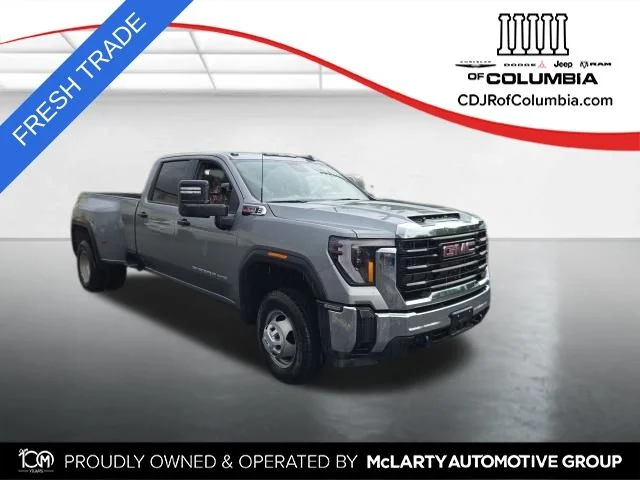 Used 2025 Silver GMC Pro image 1