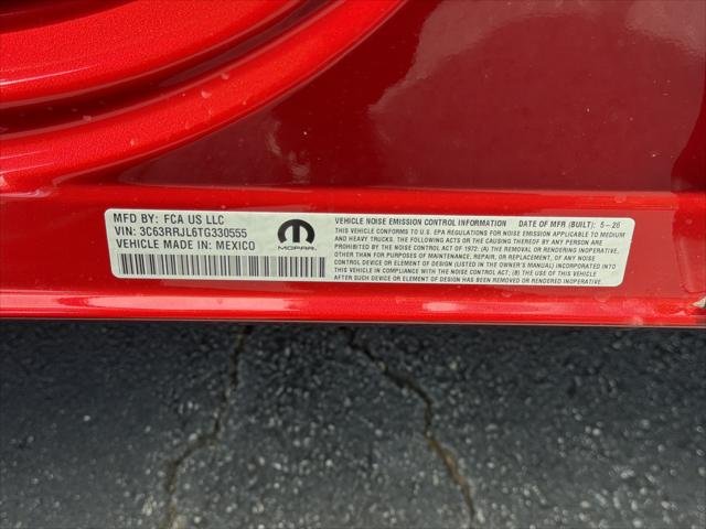 New 2026 Molten Red Pearl-Coat Exterior Paint RAM LARAMIE image 65
