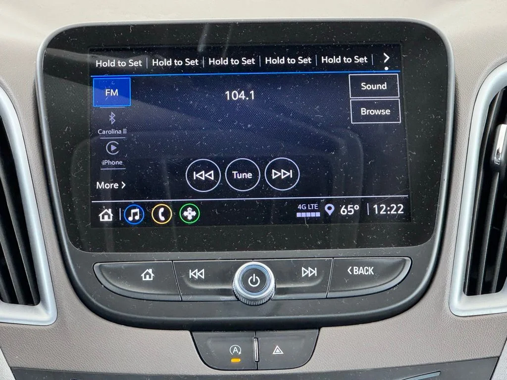 Used 2024 White Chevrolet LS image 27