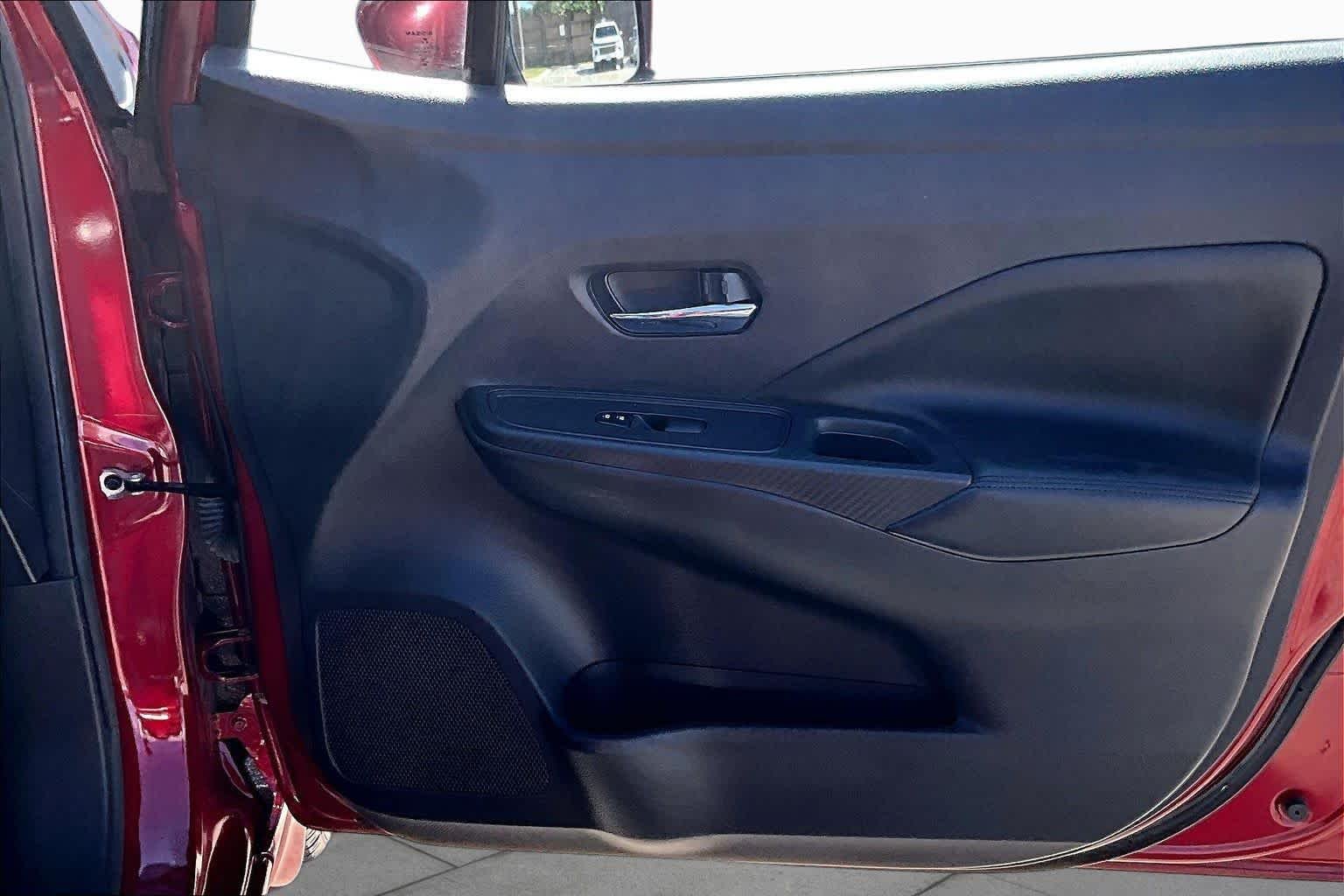 Used 2020 Scarlet Ember Pearl Metallic Nissan SV image 19