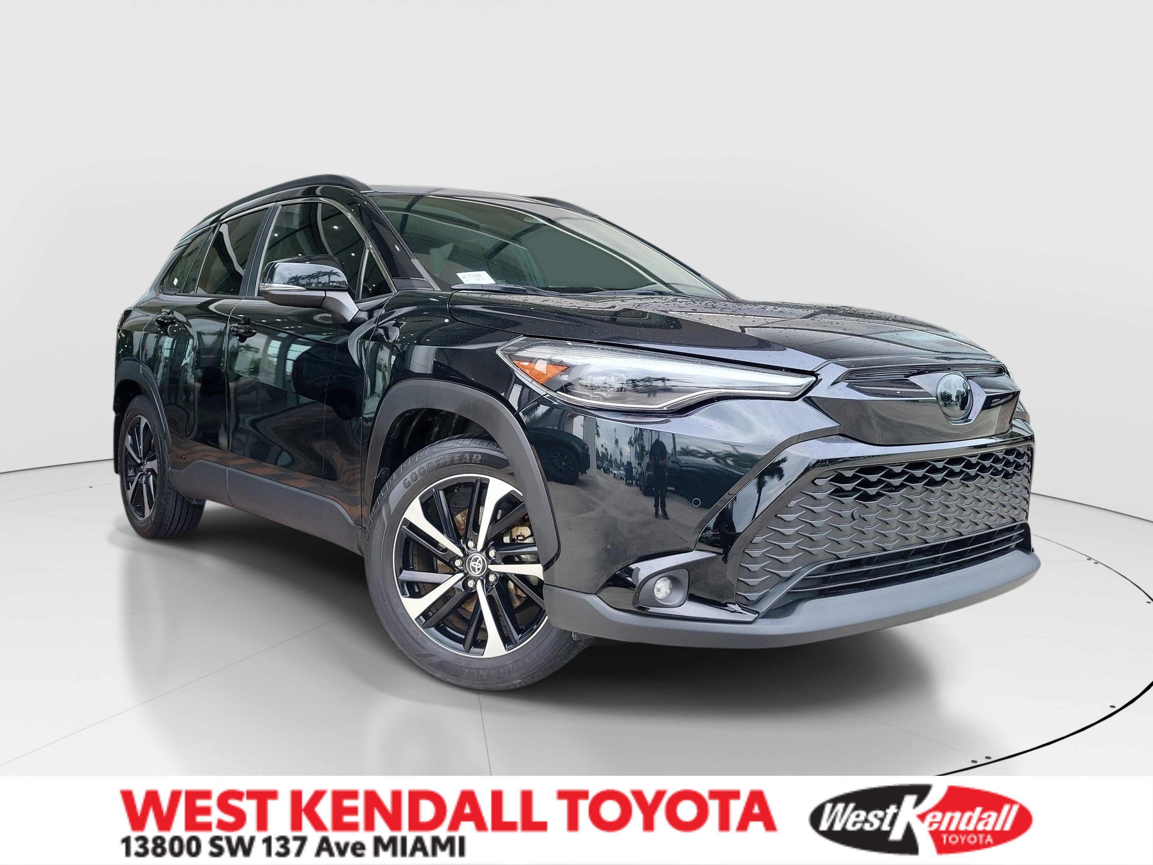 ケンタウロス Used 2023 Toyota Corolla Cross Hybrid XSE SUV in Miami #W415998A