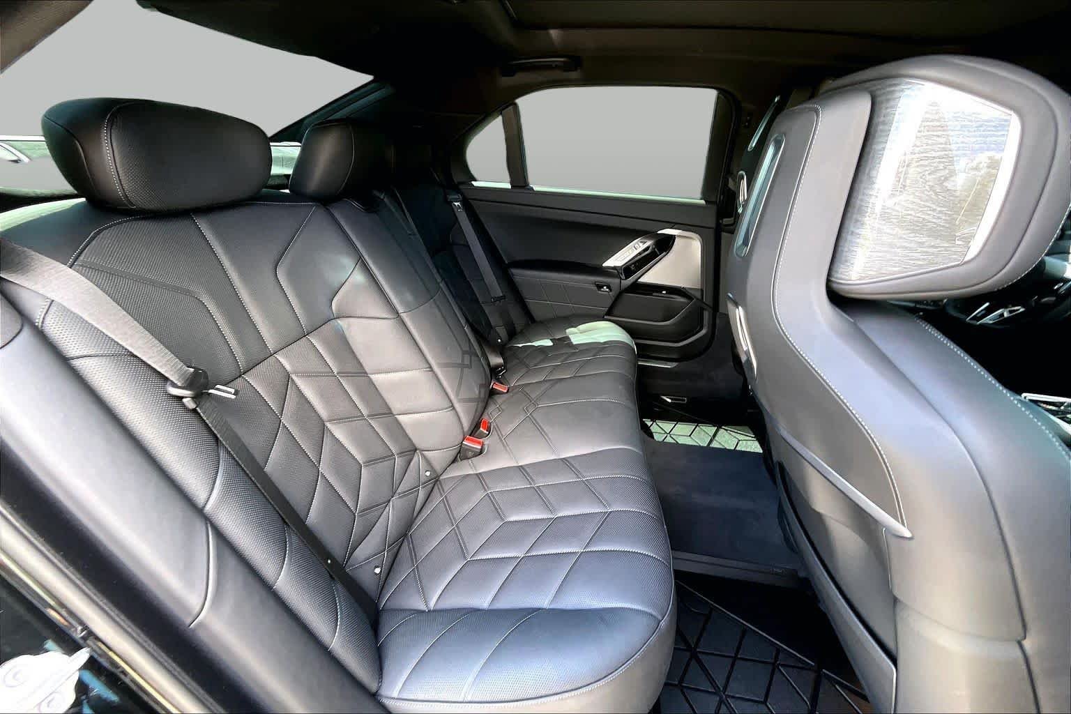 Used 2024 Black Sapphire Metallic BMW 760i xDrive image 19