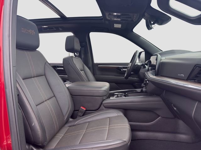 2025 Chevrolet Suburban High Country - Photo 17