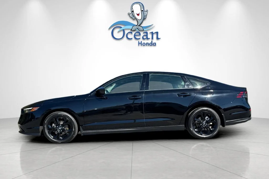 Used 2025  Honda SE image 7