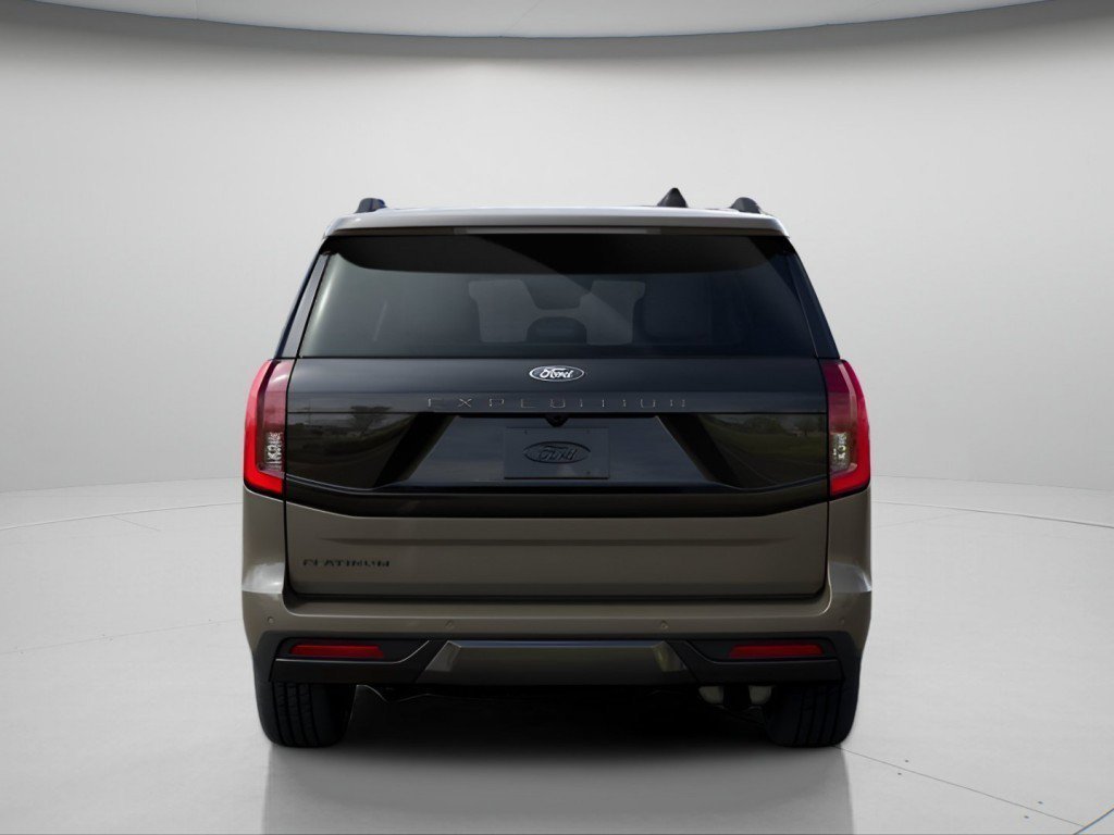 New 2027 Marsh Gray Ford Platinum image 8