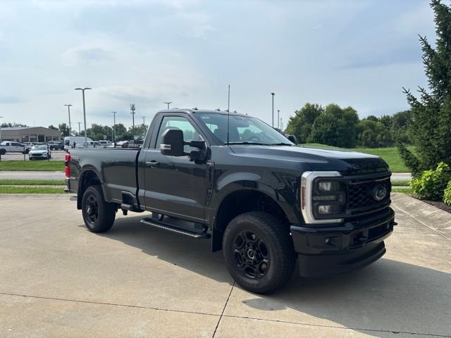 New 2026 Agate Black Metallic Ford F-350® XL image 32
