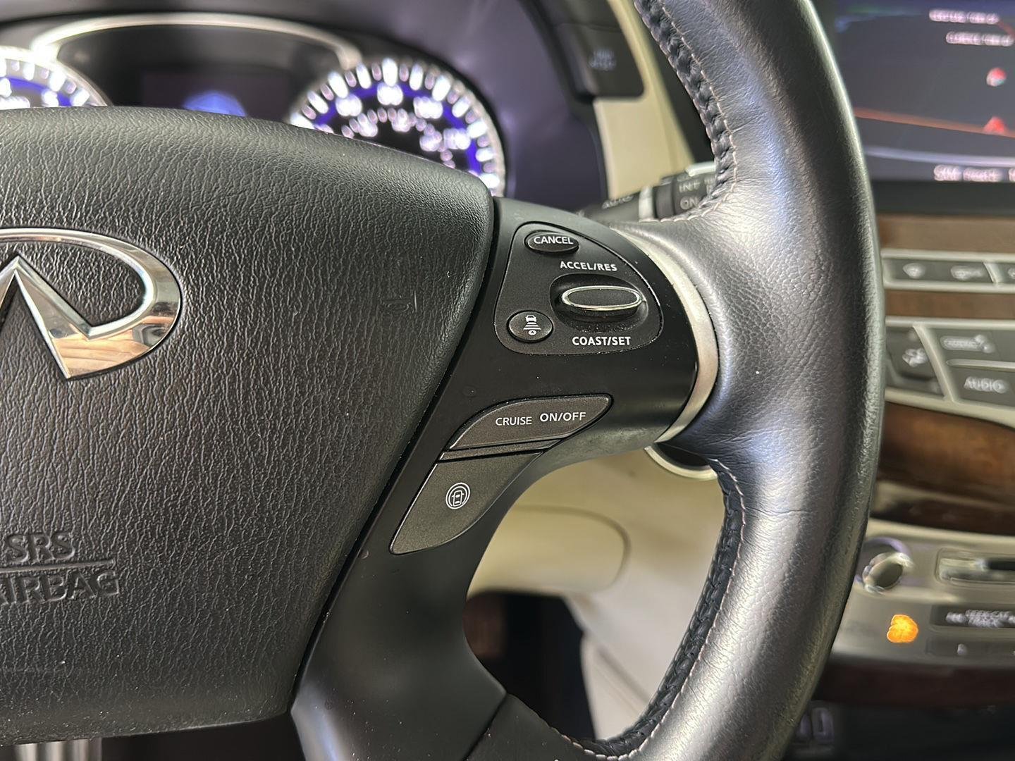Used 2020 Graphite Shadow INFINITI LUXE image 13