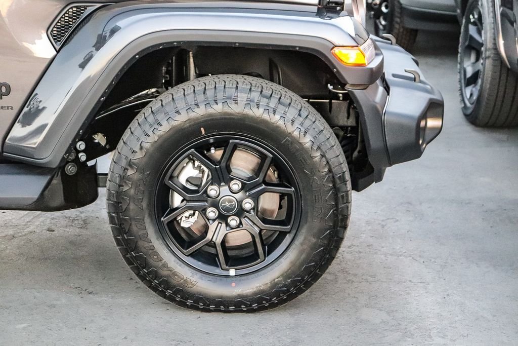 New 2026 Crystal Metallic Jeep California Edition image 11