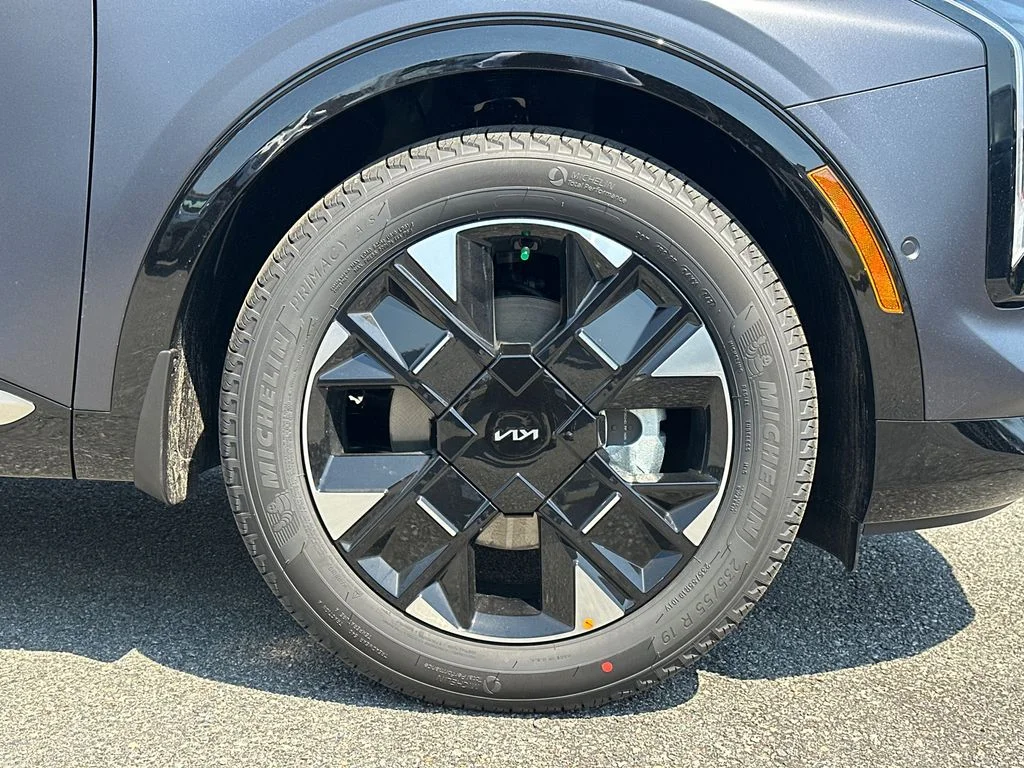 New 2026 Gray Kia SX-Prestige image 12