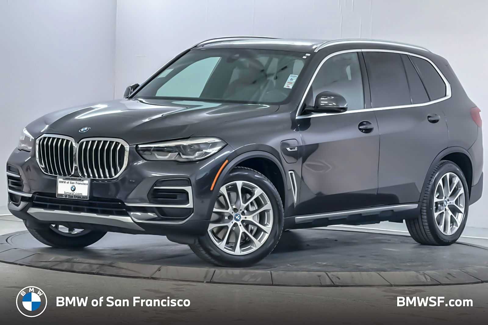 2023 BMW X5 xDrive45e's photo