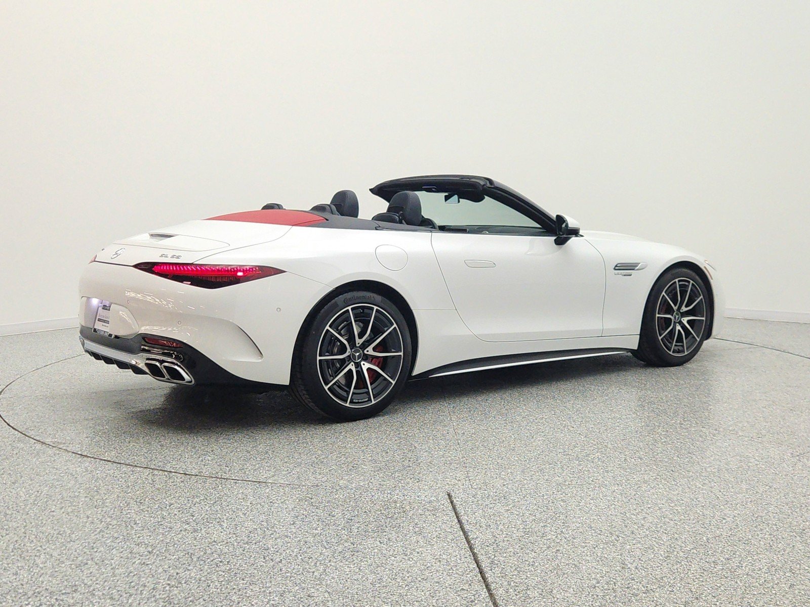 Certified Used 2023 MANUFAKTUR Moonlight White Metallic Mercedes-Benz AMG® SL 55 Roadster image 11
