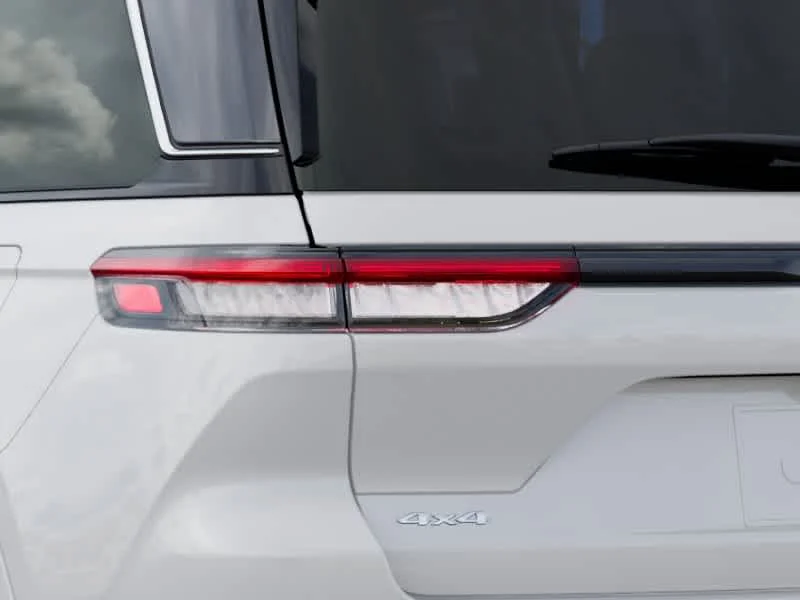 New 2027 Bright White Clearcoat Jeep Summit image 9