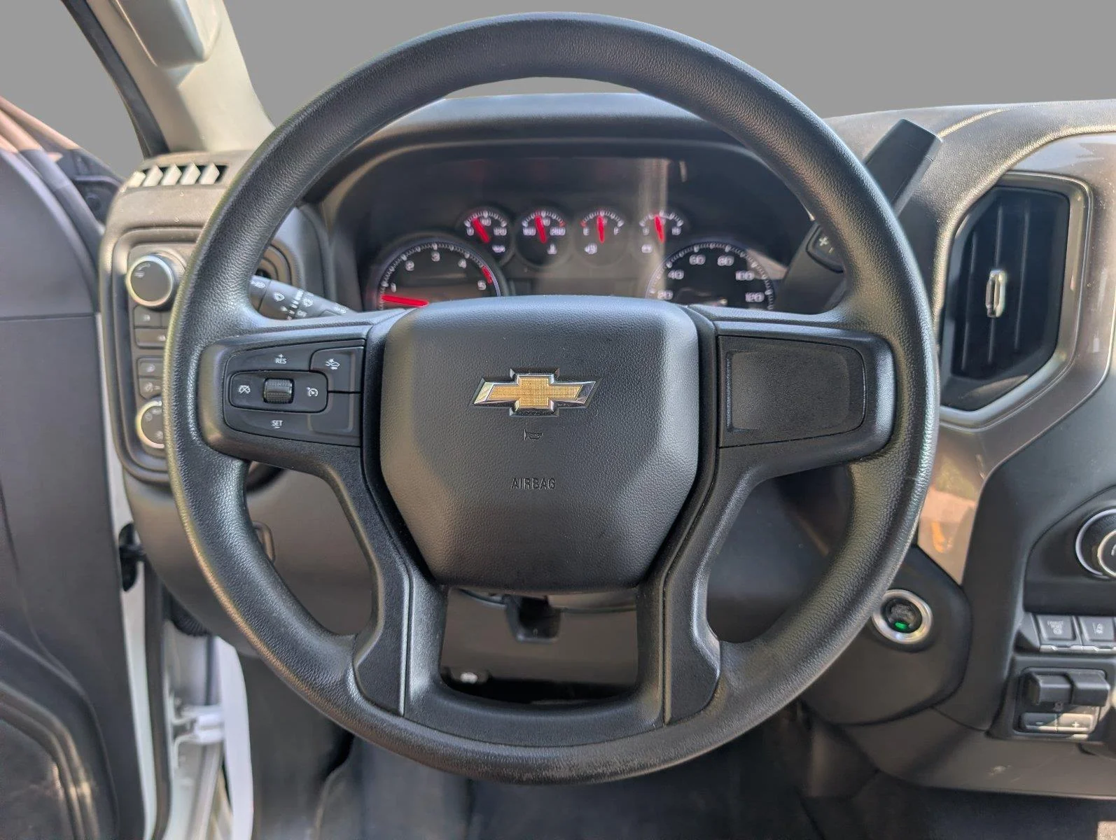 Used 2024 Summit White Chevrolet Custom image 27