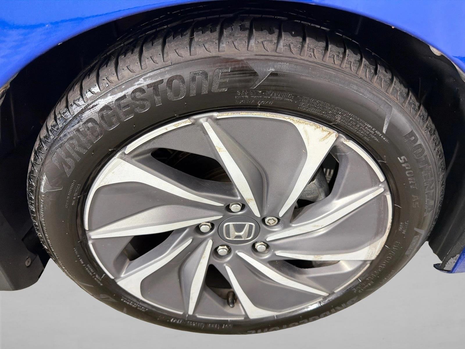 Used 2019 Cosmic Blue Metall Honda Touring image 14