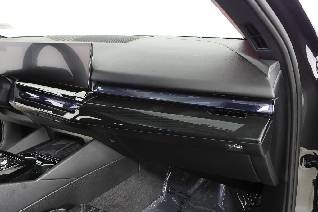 Certified Used 2024 Dark Graphite BMW M60 image 14