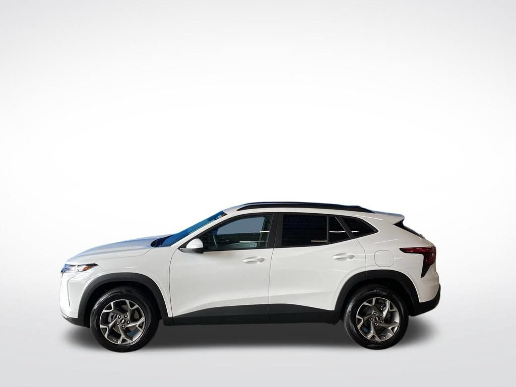 2026 Chevrolet Trax LT - Photo 16