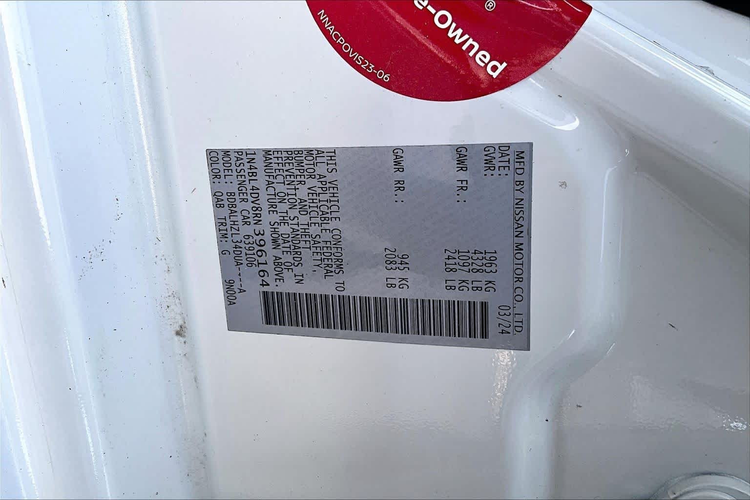 Used 2024 Pearl White Tricoat Nissan 2.5 SV image 30