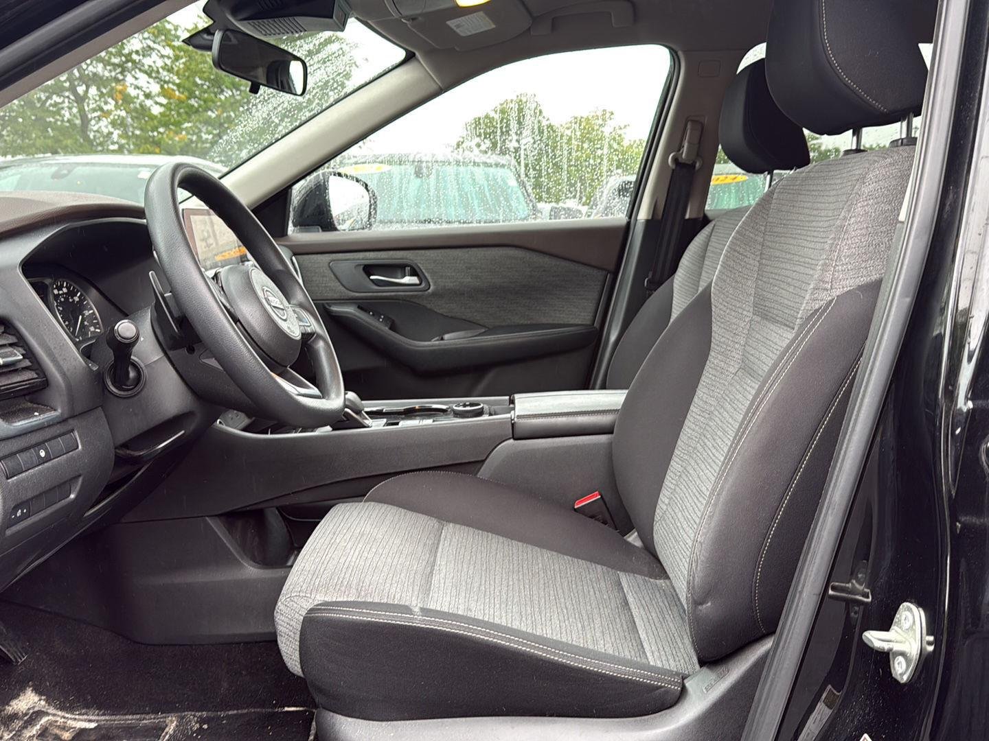Used 2021 Super Black Nissan SV image 12
