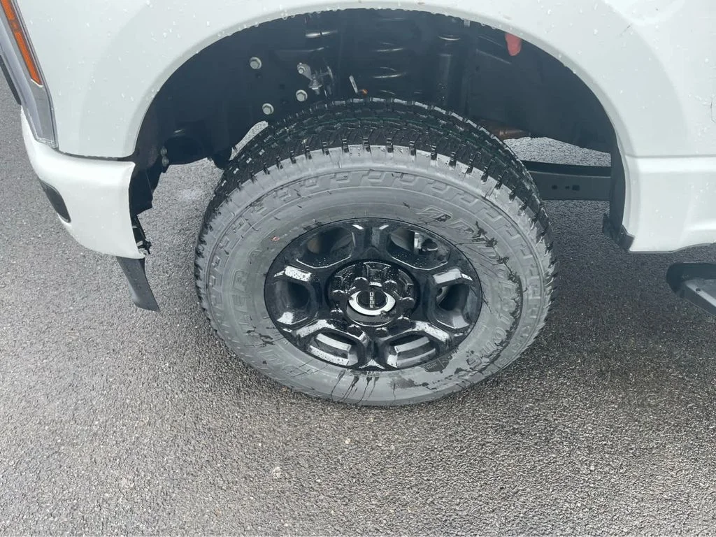 New 2026 Oxford White Ford F-250® XL image 9