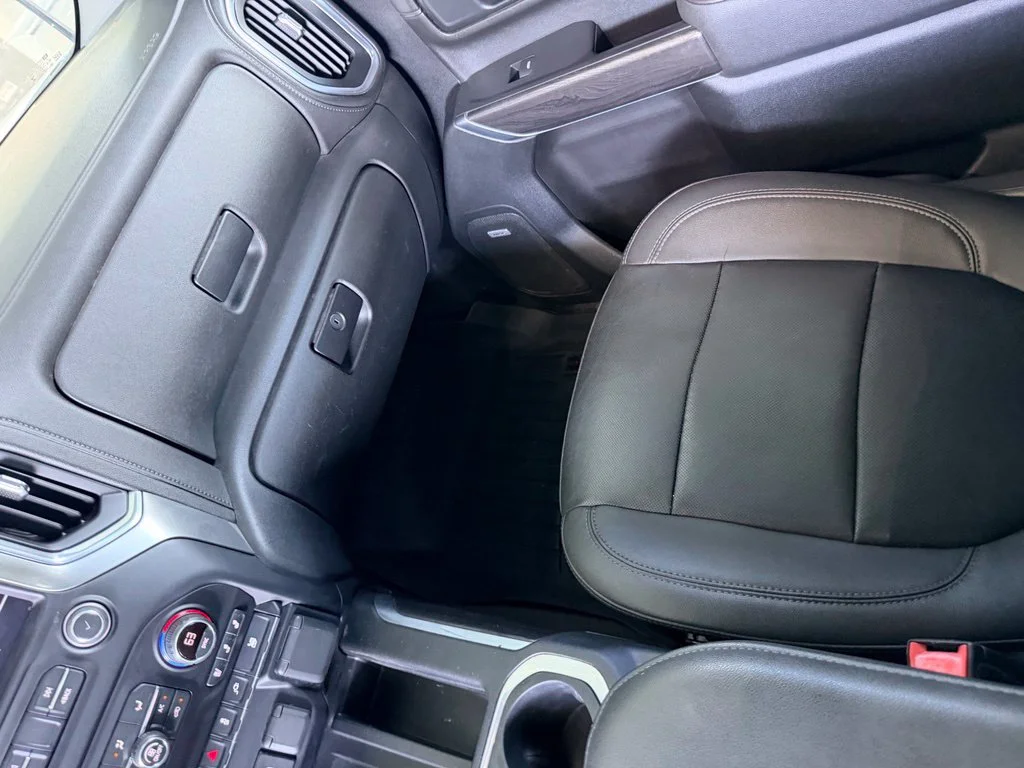 Used 2021 White Chevrolet LTZ image 26