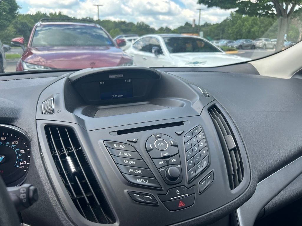 Used 2015 Orange Ford SE image 7